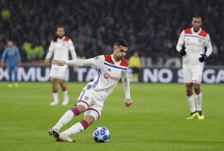 染了队友 染了队友